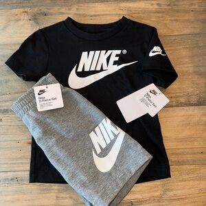 NWT’s Nike Boys shirt and short outfit size 3t